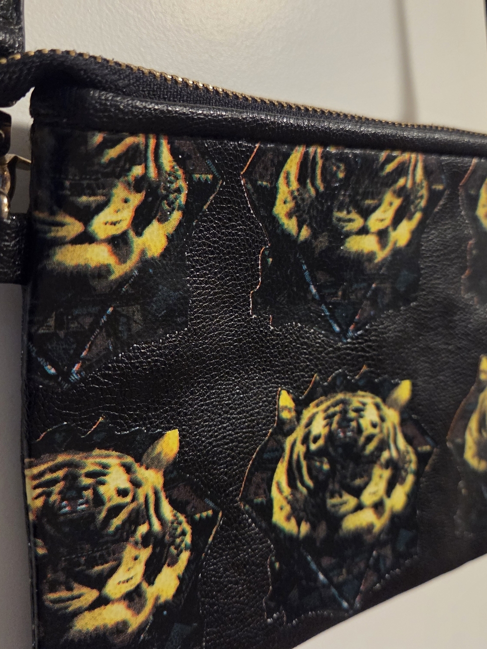 Le Chateau Womens Black Wristlet with Yellow Tiger Print